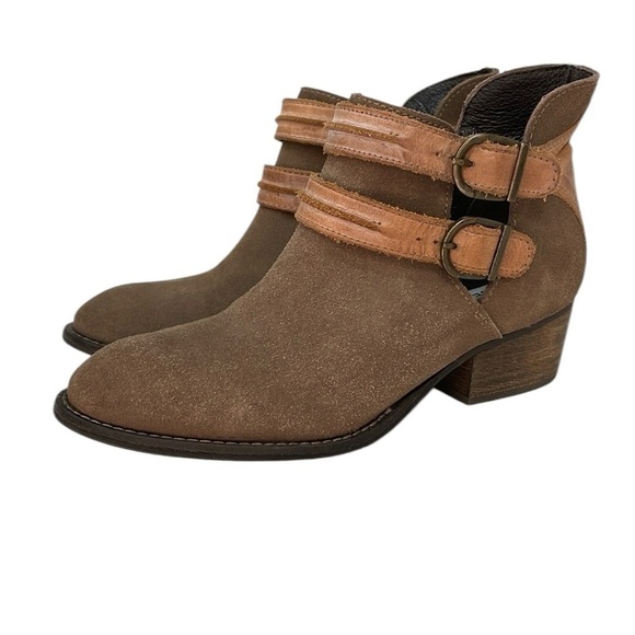 Steve Madden Booties Women's Brown Ankle Boots Brown Leather Buckle Size 6.5 - Picture 1 of 13
